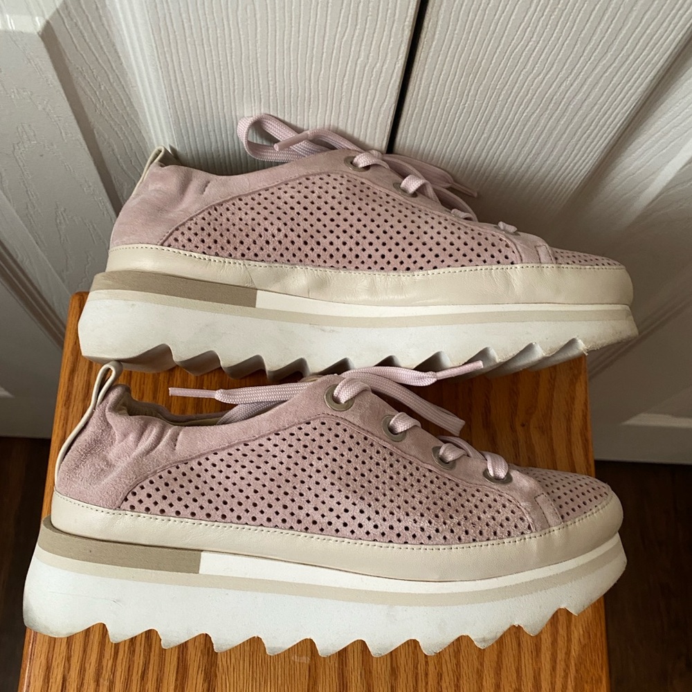 SOFTWAVES Bliss Pink Mauve Perforated Suede Platform Lug Sole Sneakers 38.5 7.5 - Picture 4 of 12